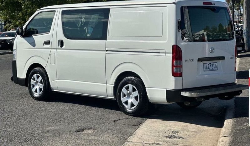 
								2017 Toyota Hiace LWB KDH201R MY16 full									