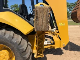 
										2021 Caterpillar 415 Backhoe Loader full									