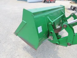 
										2016 John Deere 5065E Tractor full									