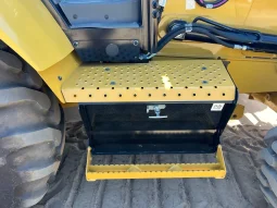 
										2021 Caterpillar 415 Backhoe Loader full									