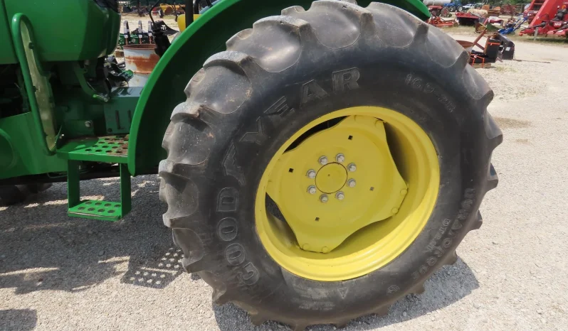 
								2016 John Deere 5065E Tractor full									