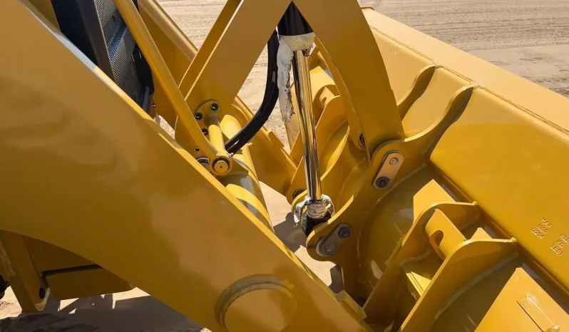 
								2021 Caterpillar 415 Backhoe Loader full									