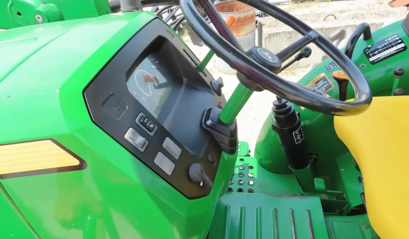 
								2016 John Deere 5065E Tractor full									