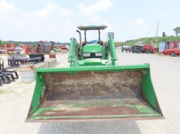
										2016 John Deere 5065E Tractor full									