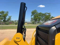 
										2021 Caterpillar 415 Backhoe Loader full									